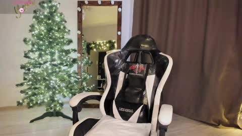 Lana online show from December 2024 11:08:02 AM