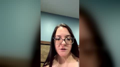 Snapshot of lanacolleen chatting on February 2026 09:02:02 PM lanacolleen online show from February 2026 09:02:02 PM