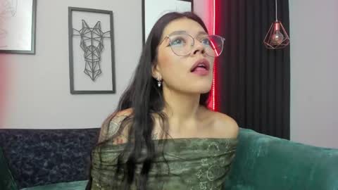 Lana online show from April 2026 11:03:02 AM