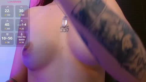 Alana Garcia  online show from November 2025 11:54:01 AM