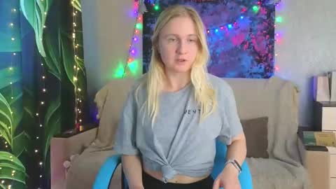 LanaviSmith online show from January 2026 07:11:02 AM