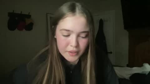 lanelizzie348 online show from April 2026 12:22:01 AM