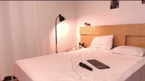 Lina online show from January 2026 04:28:02 AM