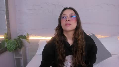 Lanna online show from April 2026 11:43:01 AM