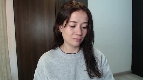 Lanna online show from December 2025 01:38:01 PM