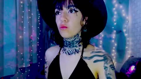 LANNIE   online show from March 2026 02:50:02 AM