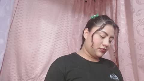 lapeligrosa_ online show from February 2025 11:55:01 AM