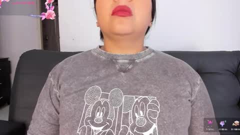 lapeligrosa_ online show from November 2025 11:12:02 AM