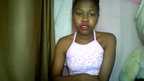 Snapshot of lara_belle chatting on May 2026 02:29:02 AM lara_belle online show from May 2026 02:29:02 AM