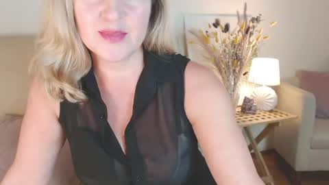 lara_fisher online show from August 2026 04:31:02 PM