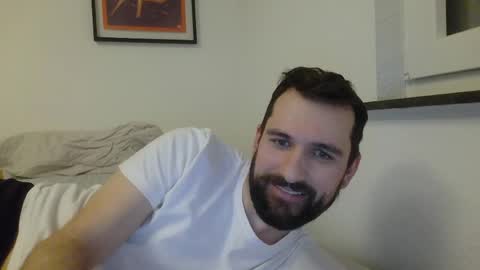 laraaan online show from March 2026 08:58:02 PM