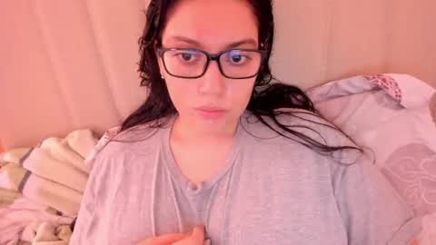 lara online show from April 2026 06:43:01 PM