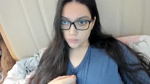 lara online show from May 2026 05:43:01 PM