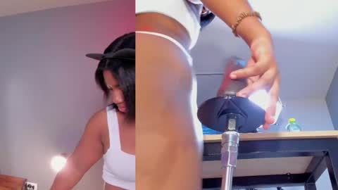 laraebony_ online show from April 2026 11:16:01 AM