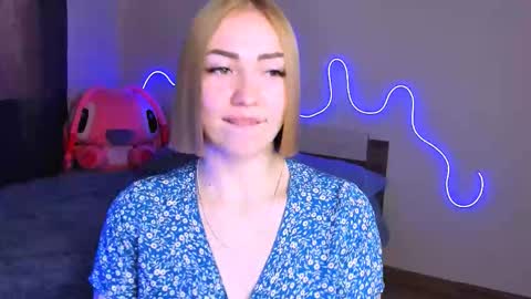 LaraKrein lk online show from September 2025 11:10:02 AM