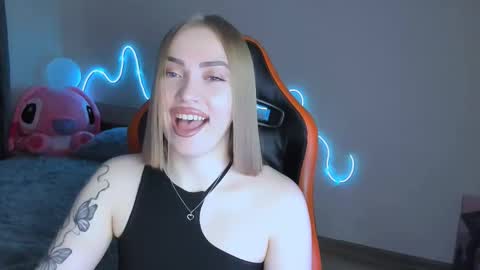 LaraKrein lk online show from February 2026 01:30:02 PM