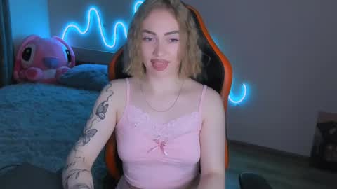 LaraKrein lk online show from March 2026 03:45:01 PM