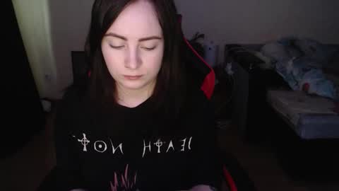 Laralianna online show from December 2025 10:43:01 AM