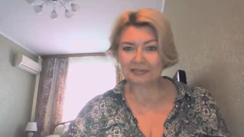 laramrs online show from October 2025 01:53:02 PM