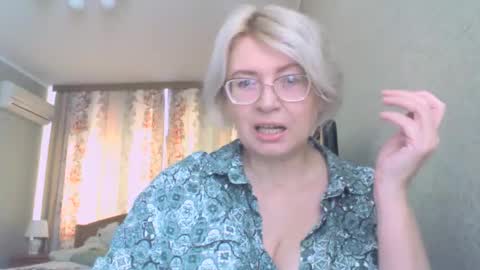 laramrs online show from October 2025 11:55:02 AM