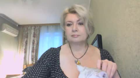 laramrs online show from November 2025 10:40:02 AM