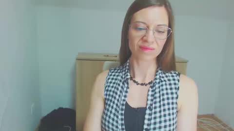 Snapshot of larawintersxxx chatting on February 2025 12:49:02 AM larawintersxxx online show from February 2025 12:49:02 AM