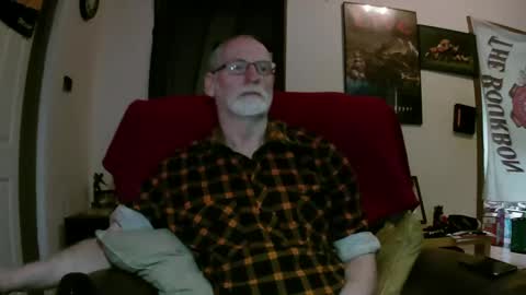 Larbie online show from October 2025 02:30:01 AM