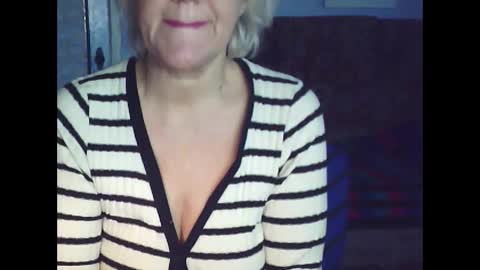 larisaq4ugo24 online show from February 2025 12:16:01 PM