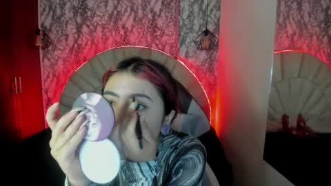 Snapshot of larissa01_ chatting on February 2025 02:39:02 AM Lari online show from February 2025 02:39:02 AM