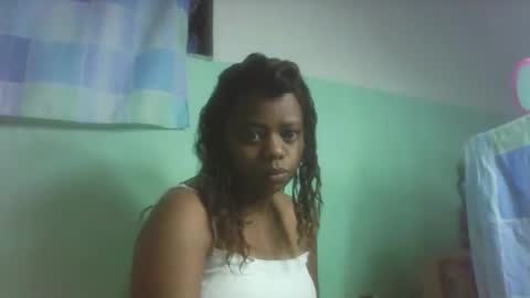 larissa645771 online show from October 2025 06:37:01 PM