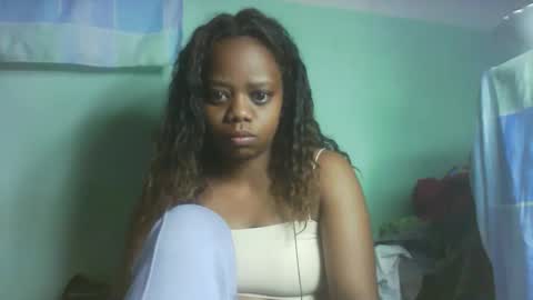 larissa645771 online show from October 2025 08:10:01 PM