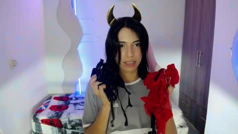 larry online show from April 2026 08:45:02 PM