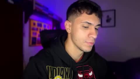 andrew online show from February 2025 04:41:02 PM