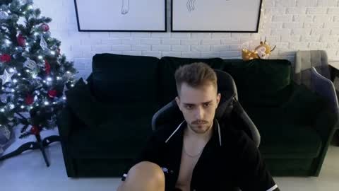 Snapshot of larstar01 chatting on December 2024 04:09:02 AM Lars online show from December 2024 04:09:02 AM