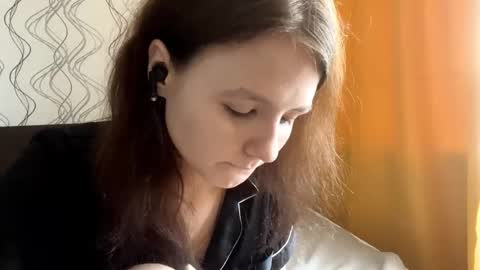 Snapshot of lashundaciviello chatting on May 2026 01:06:01 PM Mila online show from May 2026 01:06:01 PM