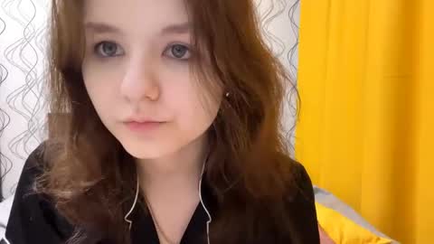 Snapshot of lashundaciviello chatting on May 2026 07:55:02 PM Mila online show from May 2026 07:55:02 PM