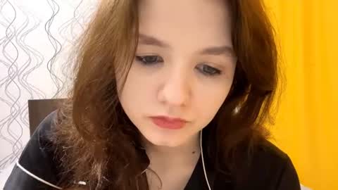 Snapshot of lashundaciviello chatting on June 2026 06:51:02 PM Mila online show from June 2026 06:51:02 PM