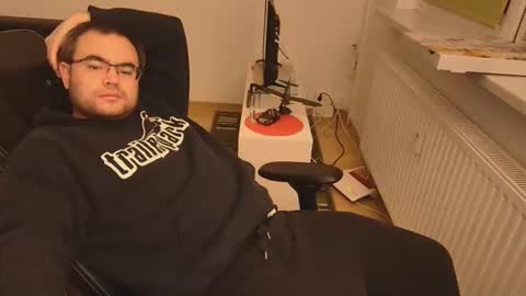 latexboy893 online show from January 2026 12:56:01 AM