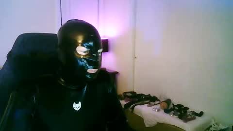 latexminheadroom online show from September 2025 02:33:01 AM