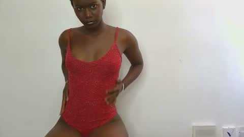 latiffaah_xx online show from January 2026 11:15:01 AM