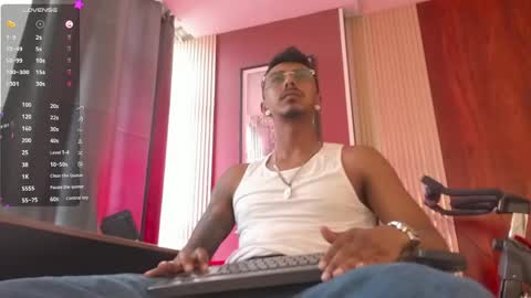 Snapshot of latin_blackmen chatting on May 2026 06:42:02 PM latin_blackmen online show from May 2026 06:42:02 PM