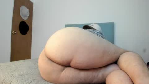 Snapshot of latin_boy_surprise chatting on July 2026 01:04:01 AM Yisus online show from July 2026 01:04:01 AM