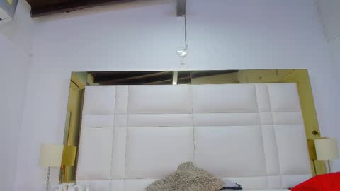 Johana y Santiago online show from March 2025 09:50:01 AM