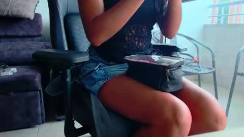 Snapshot of latin_couple77 chatting on May 2026 10:40:01 PM Sara y Andy online show from May 2026 10:40:01 PM