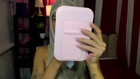 Latina Asian online show from June 2026 04:24:01 AM