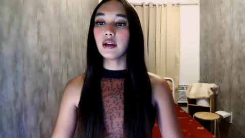 Snapshot of latina_kia chatting on April 2026 11:00:01 AM latina_kia online show from April 2026 11:00:01 AM