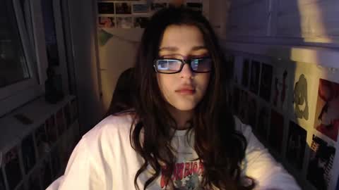 miiiiiiaaaa online show from January 2025 04:46:02 PM