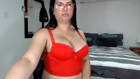 Snapshot of latinaflower_ts chatting on July 2026 03:35:02 AM FLOR SALVAJE online show from July 2026 03:35:02 AM