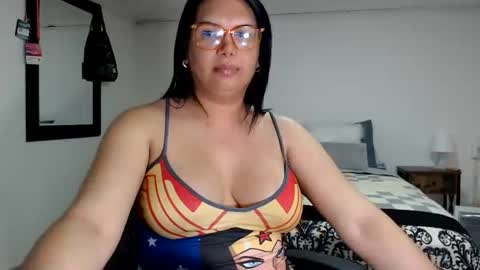 Snapshot of latinaflower_ts chatting on July 2026 12:35:02 AM FLOR SALVAJE online show from July 2026 12:35:02 AM