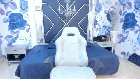 EMMA   online show from September 2025 02:30:02 PM